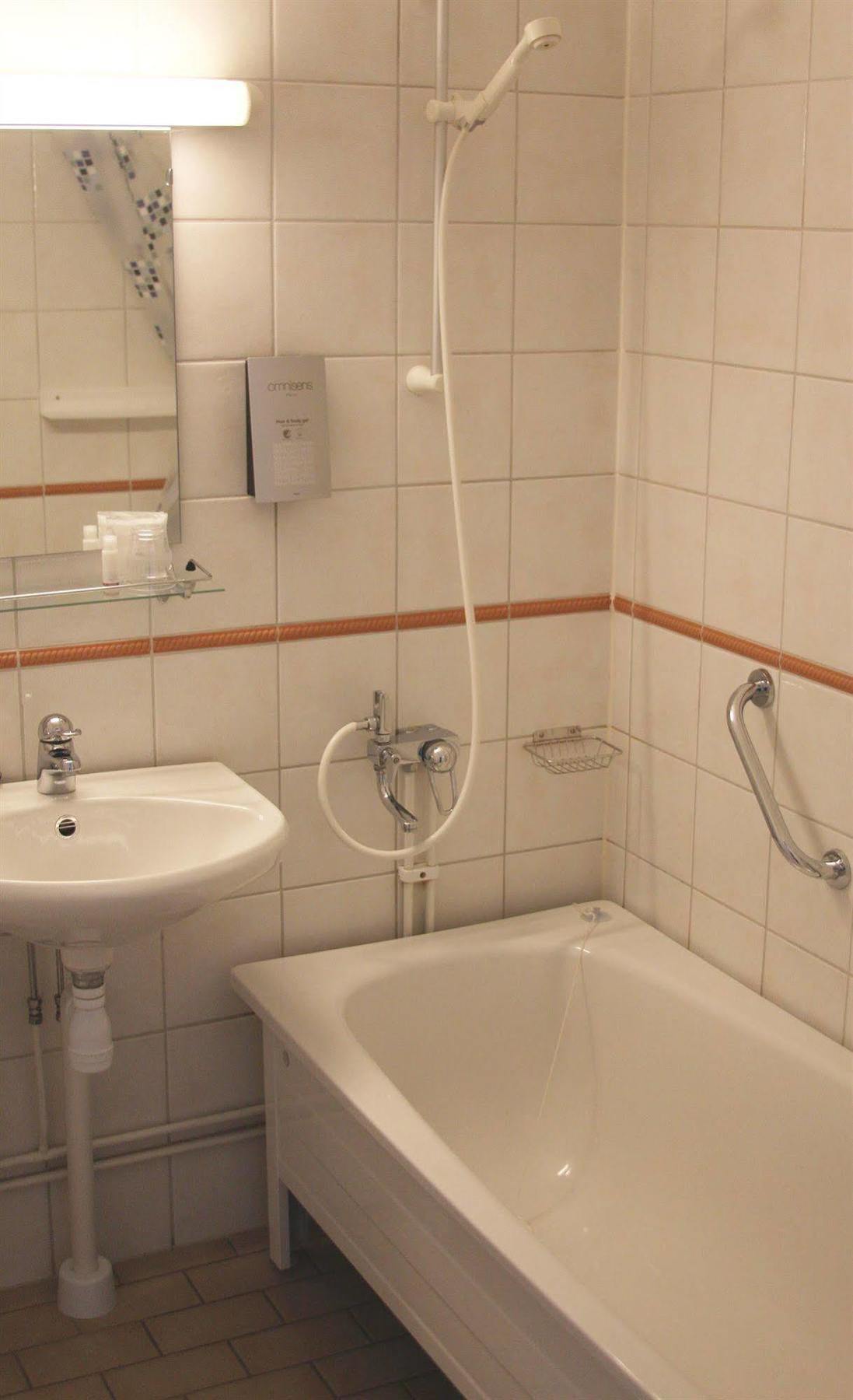 Alséns Hotell Sandviken Buitenkant foto