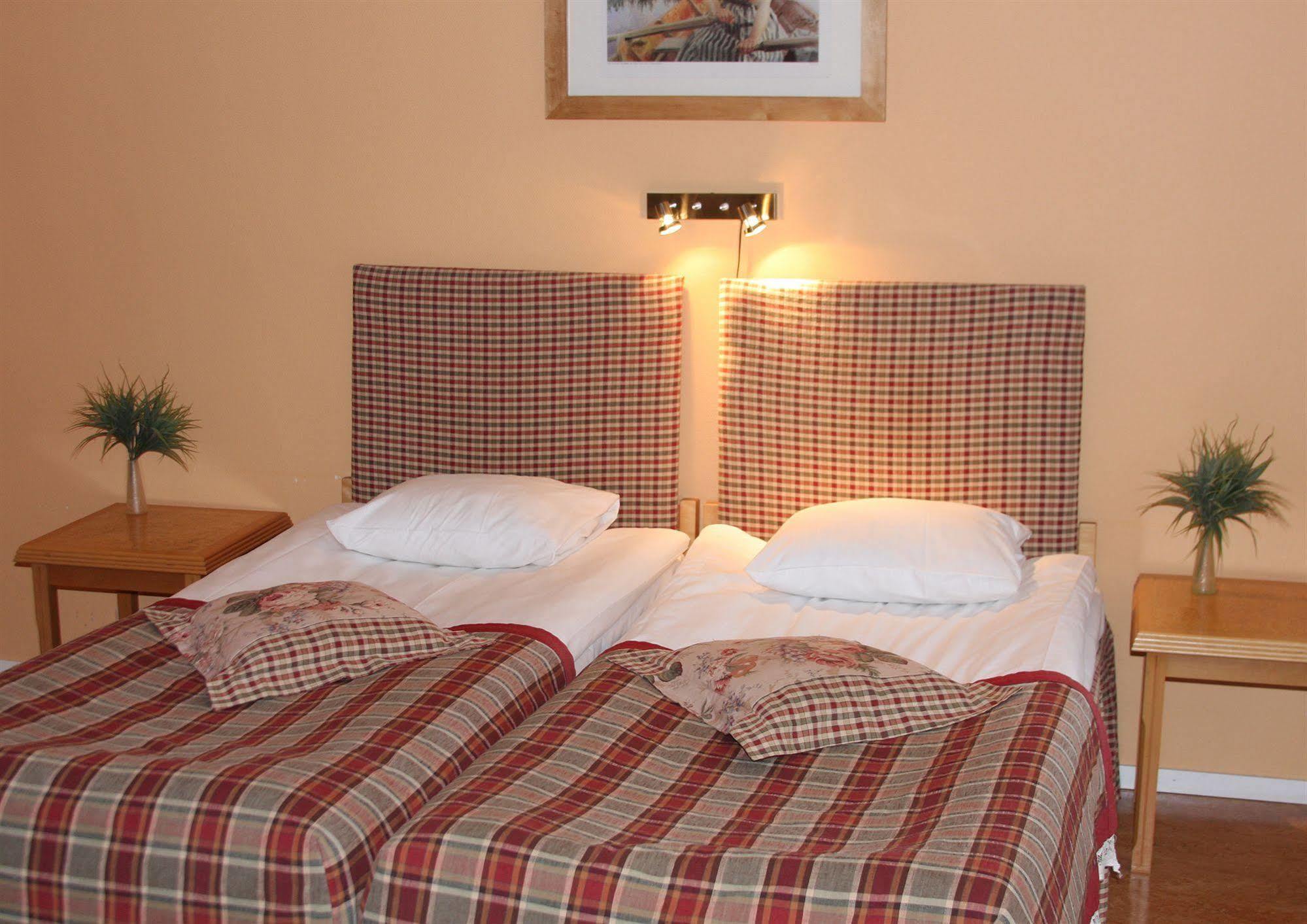 Alséns Hotell Sandviken Buitenkant foto