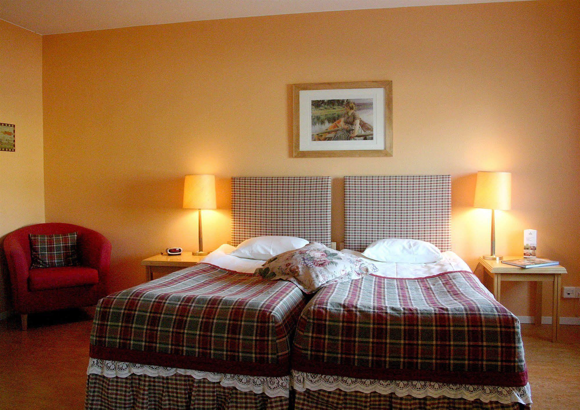 Alséns Hotell Sandviken Buitenkant foto